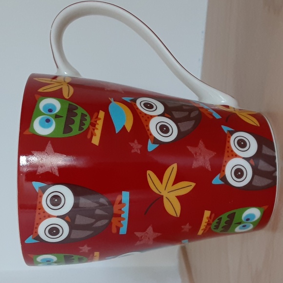 Whimsical Owls Cup Mug 10 oz Red Background Star Pattern on Handle - Picture 1 of 7